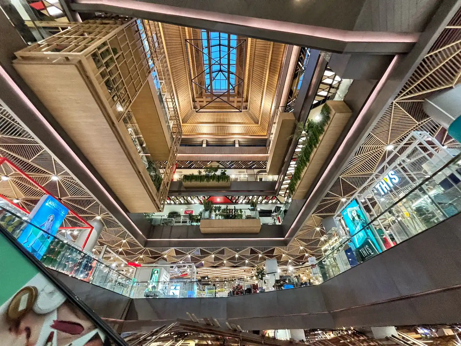 Living World Mall
